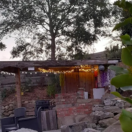Οργανωμένο κάμπινγκ Fairy Cove At Rosemount Glamping *